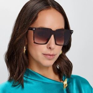 New! TOM FORD Sabrina-02 Sunglasses TF764 52H, Authentic